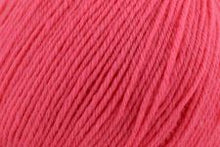 Load image into Gallery viewer, UNIVERSAL YARN - Deluxe Bulky Superwash
