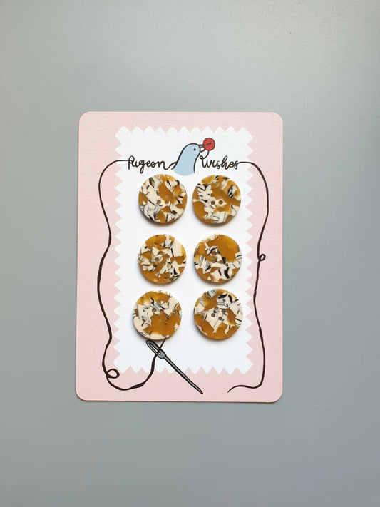 PIGEON WISHES BUTTONS